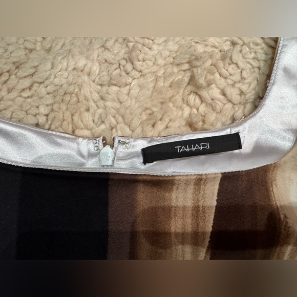 Tahari dress sz US6 - Picture 3 of 4